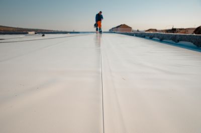 How Single-Ply Roof Repair Fixes Leaks And Seam Failures